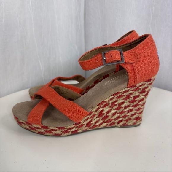 TOMS Wedges - Picture 6 of 13